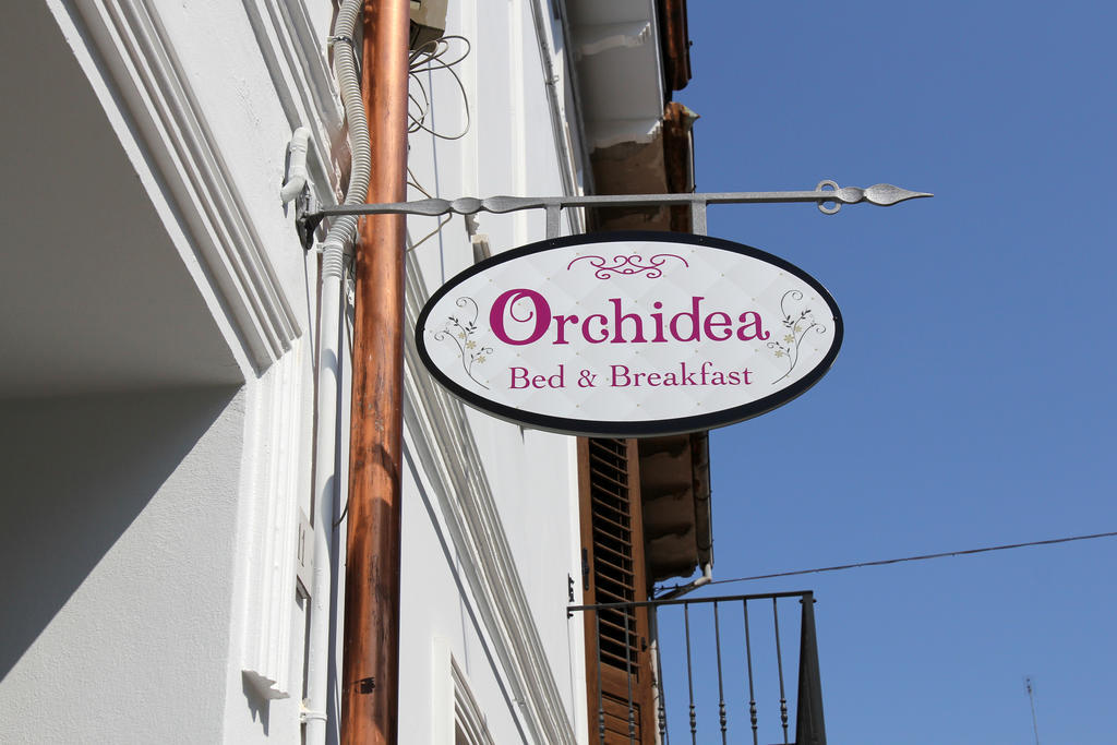 Orchidea Rooms & Suites チヴィタノーヴァ・マルケ エクステリア 写真