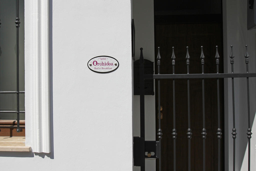 Orchidea Rooms & Suites チヴィタノーヴァ・マルケ 部屋 写真